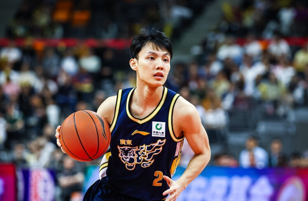 kaiyun-广东输球揪出罪魁祸首！三位国手合计17投仅4中，杜锋有苦难言